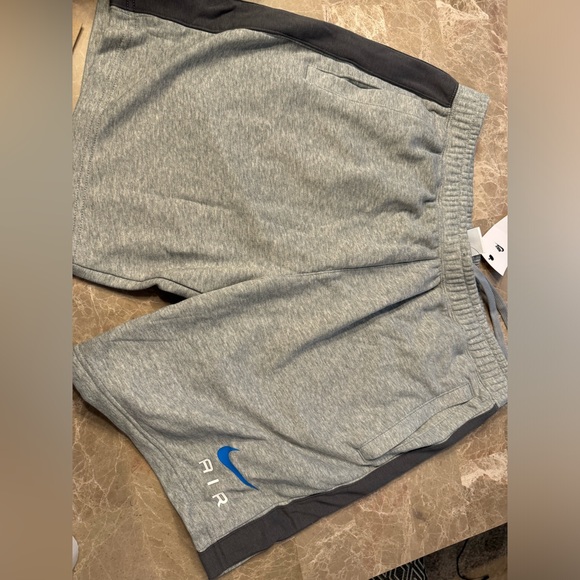 NIKE SPORTSWEAR AIR FRENCH TERRY SHORTS FN7701-063 HEATHER/IRON GREY - Picture 9 of 12